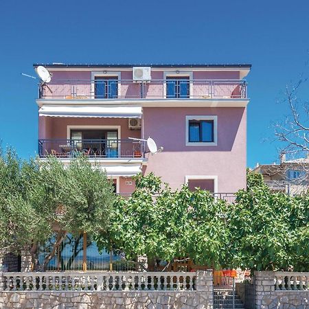 Cozy Apartment In Novi Vinodolski With Kitchen المظهر الخارجي الصورة