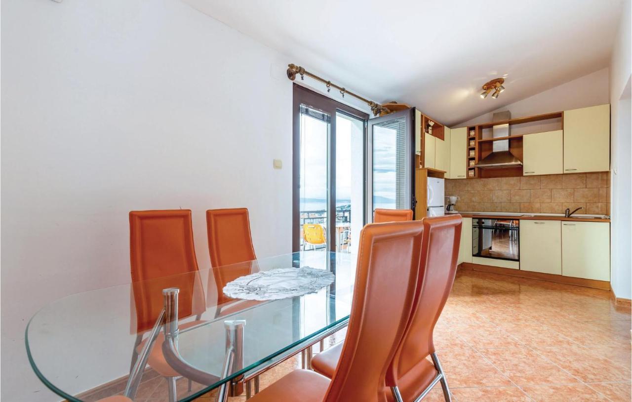 Cozy Apartment In Novi Vinodolski With Kitchen المظهر الخارجي الصورة