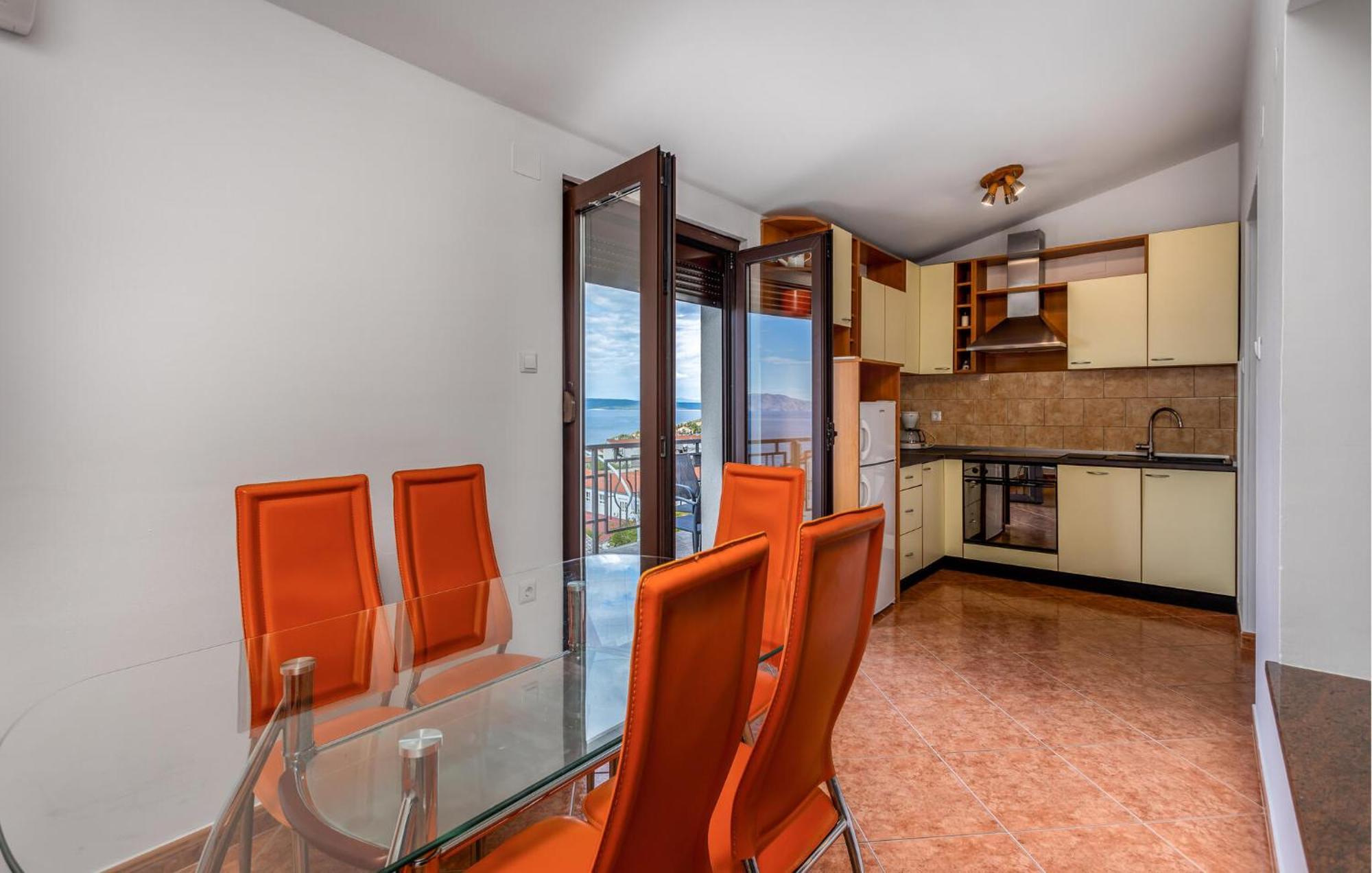 Cozy Apartment In Novi Vinodolski With Kitchen المظهر الخارجي الصورة