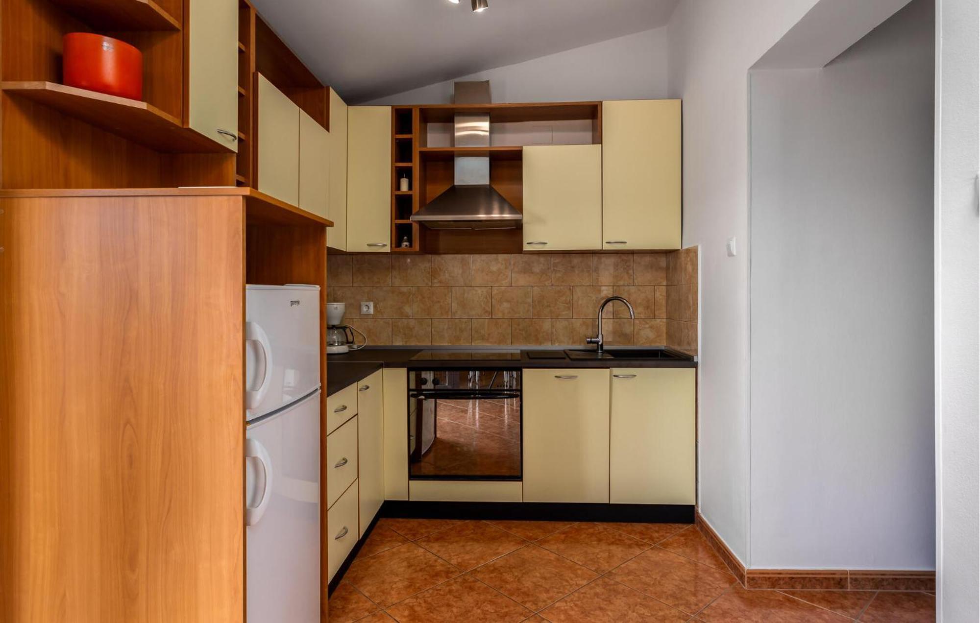 Cozy Apartment In Novi Vinodolski With Kitchen المظهر الخارجي الصورة